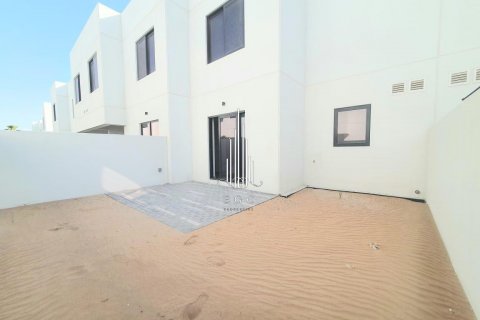 Maison de ville à louer à Yas Island, Abu Dhabi, EAU 2 chambres, 168.7 m2 № 570397 - photo 4