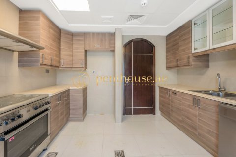 Vilë në The Springs, Dubai, Emiratet e Bashkuara Arabe 6 dhoma gjumi, 692 m2. № 592530 - Foto 12
