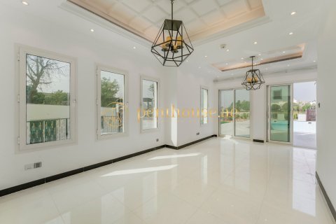 Vilë në The Springs, Dubai, Emiratet e Bashkuara Arabe 6 dhoma gjumi, 692 m2. № 592530 - Foto 3