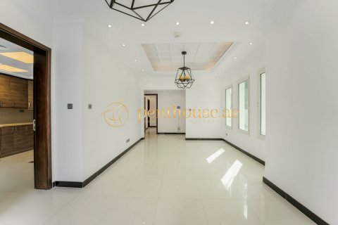 Vilë në The Springs, Dubai, Emiratet e Bashkuara Arabe 6 dhoma gjumi, 692 m2. № 592530 - Foto 4