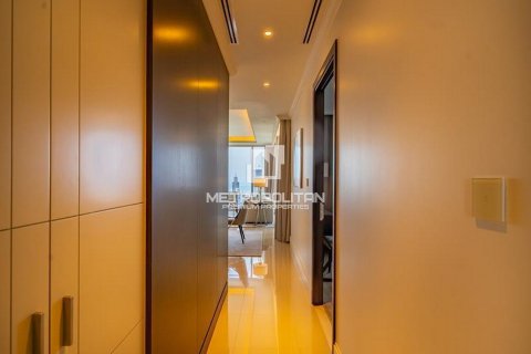 Apartment in Downtown Dubai (Downtown Burj Dubai), Dubai, UAE 2 bedrooms, 149 sq.m. № 592529 - photo 16
