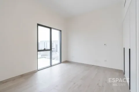Vilë në Al Furjan, Dubai, Emiratet e Bashkuara Arabe 4 dhoma gjumi, 376 m2. № 738157 - Foto 7