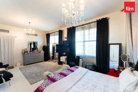Vila di Wadi Al Safa 2, Dubai, UEA 3 kamar tidur, 540 m2 nomor 718040 - foto 14
