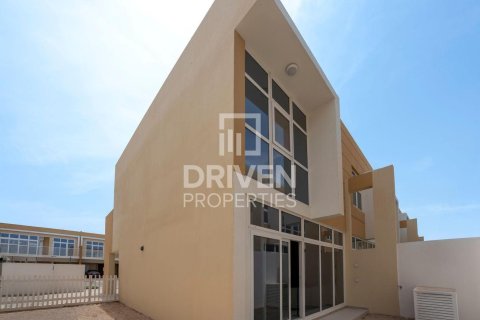 Řadový dům v DAMAC Hills (Akoya by DAMAC), Dubai, SAE 3 ložnice, 162 m² Č.: 683852 - fotografie 16