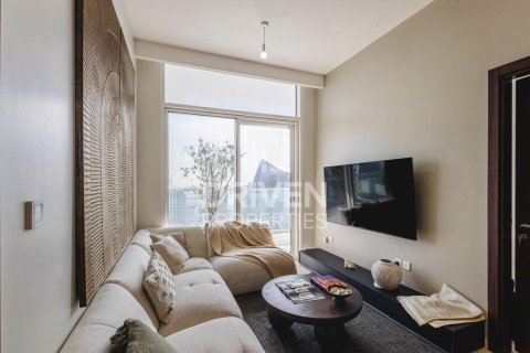 Apartment sa Business Bay, Dubai, UAE 2 silid-tulugan, 84 sq.m. № 683853 - larawan 2