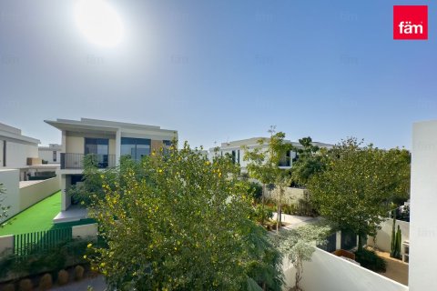 Villa itt: Tilal Al Ghaf, Dubai, EAE, 3 hálószoba, 142.1 m², azonosító: 692992
