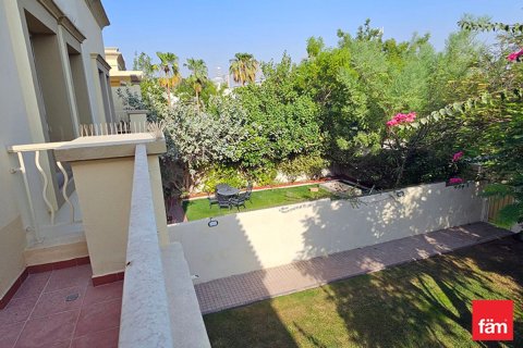 Villa te koop in Dubai, VAE 3 slaapkamers, 255.4 vr.m., nr 692990 - foto 20