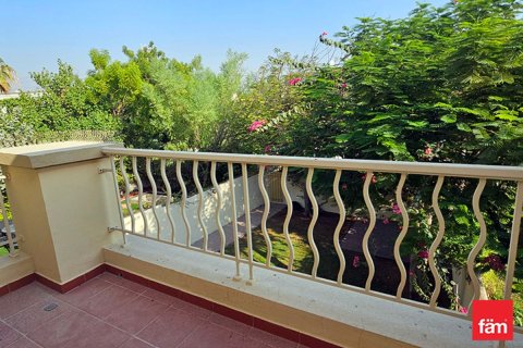 Villa te koop in Dubai, VAE 3 slaapkamers, 255.4 vr.m., nr 692990 - foto 18