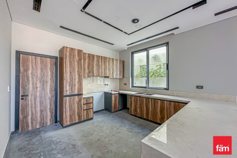 Зняти в оренду віллу в Al Furjan, Дубай, ОАЕ 5 спалень, 664.8м2, № 692995 - фото 15