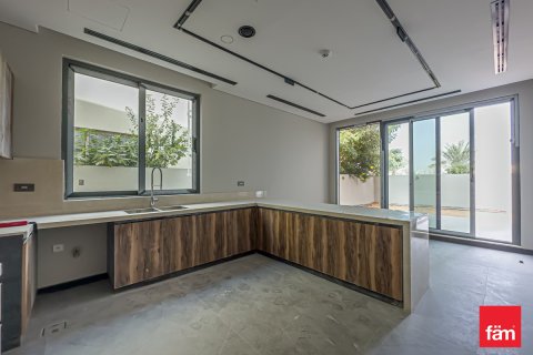 Зняти в оренду віллу в Al Furjan, Дубай, ОАЕ 5 спалень, 664.8м2, № 692995 - фото 13