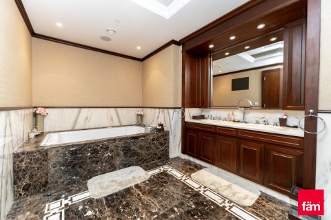 Byt v Dubai Marina, SAE 4 ložnice, 566.7 m² Č.: 686108 - fotografie 24