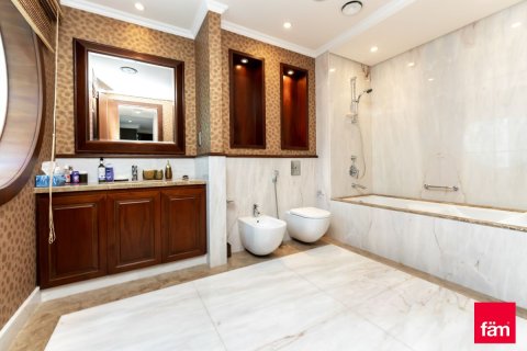 Byt v Dubai Marina, SAE 4 ložnice, 566.7 m² Č.: 686108 - fotografie 25