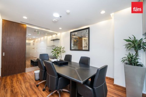Zyrë në Business Bay, Dubai, Emiratet e Bashkuara Arabe 183.8 m2. № 686112 - Foto 2