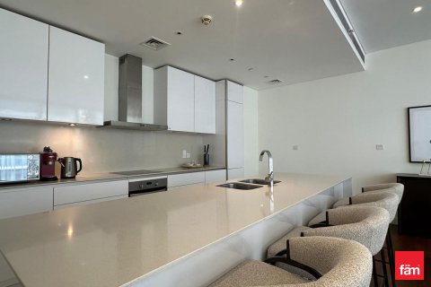 Lägenhet uthyres i Al Wasl, Dubai, UAE 3 sovrum, 208 kvm Nr. 646887 - fotografi 7