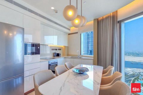 Huoneisto Dubai, Arabiemiraatit 3 makuuhuonetta, 132.6 m2 № 646892 - kuva 3