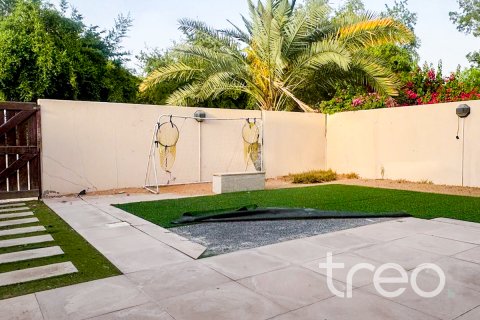 Villa à louer à Arabian Ranches, Dubai, EAU 3 chambres, 212.56 m2 № 758905 - photo 3