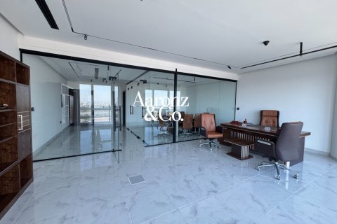 مكتب للإيجار في الخليج التجاري، دبي، الإمارات العربية المتحدة 80 متر مربع ، رقم 717859 - صورة 1