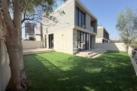 Dubai Hills Estate, Dubai, UAE의 판매용 빌라 침실 4개, 391제곱미터 번호 737532 - 사진 1