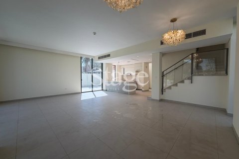 Dubai Hills Estate, Dubai, UAE의 판매용 빌라 침실 4개, 391제곱미터 번호 737532 - 사진 2