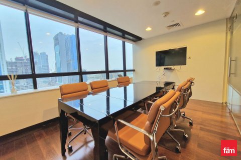 Oficina en Dubai, EAU 125.5 m² № 691208