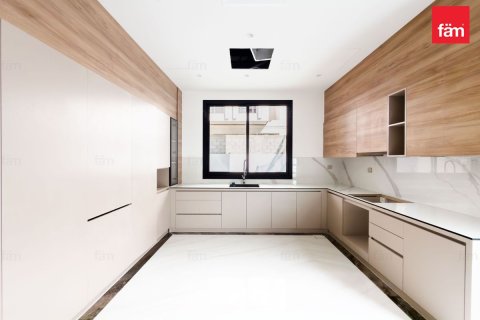 Vilă de vânzare în Dubai, EAU 6 dormitoare, 464.8 mp.  №691209 - poză 21