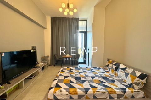 דירה למכירה ב Dubai Residence Complex, Dubai, איחוד האמירויות  37.5 מ"ר, מספר 728678 - תמונה 1