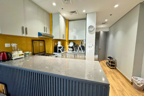 דירה למכירה ב Dubai Residence Complex, Dubai, איחוד האמירויות  37.5 מ"ר, מספר 728678 - תמונה 2