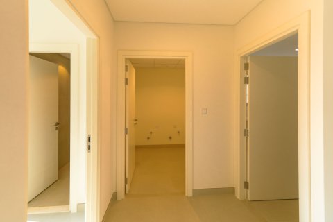 Снять в аренду виллу в Джабаль-Али, Дубай, ОАЭ 4 спальни, 378239.12м2, № 750712 - фото 1