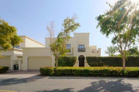 Villa in Arabian Ranches 2, Dubai, UAE 5 bedrooms, 1073.03 sq.m. № 750706 - photo 3
