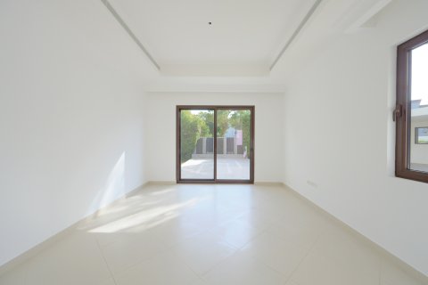Villa in Arabian Ranches 2, Dubai, UAE 5 bedrooms, 1073.03 sq.m. № 750706 - photo 10