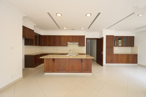 Villa in Arabian Ranches 2, Dubai, UAE 5 bedrooms, 1073.03 sq.m. № 750706 - photo 6