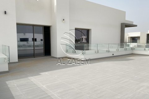 Vila na Yas Island, Abu Dhabi, SAE 6 ložnice, 1047 m² Č.: 614925 - fotografie 19