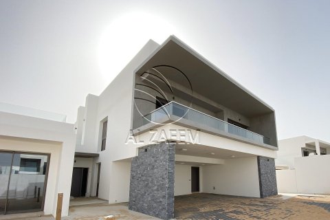 Vila na Yas Island, Abu Dhabi, SAE 6 ložnice, 1047 m² Č.: 614925 - fotografie 3
