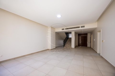 Villetta a schiera in affitto a Abu Dhabi, EAU 4 camere da letto, 342 mq. № 614928 - foto 7