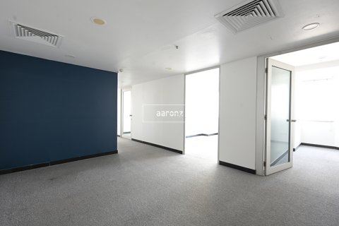 Üürile anda kontor asukohaga Sheikh Zayed Road, Dubai, AÜE: 227.8 m² Nr 590753 - pilt 4