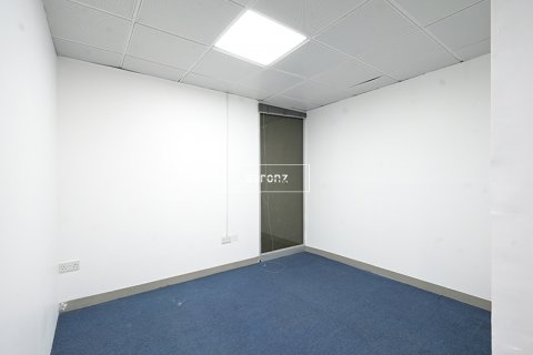 Üürile anda kontor asukohaga Sheikh Zayed Road, Dubai, AÜE: 227.8 m² Nr 590753 - pilt 6