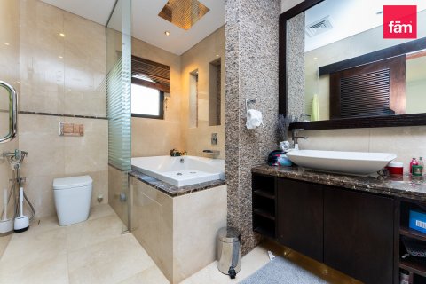 Vila v Palm Jumeirah, Dubai, SAE 4 ložnice, 468.8 m² Č.: 573316 - fotografie 25