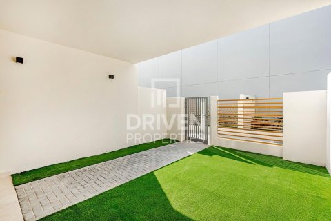 Vila di Dubai Land, UAE 2 bilik tidur, 101 meter persegi № 653996 - foto 22