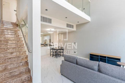 Vila di Dubai Land, UAE 2 bilik tidur, 101 meter persegi № 653996 - foto 1