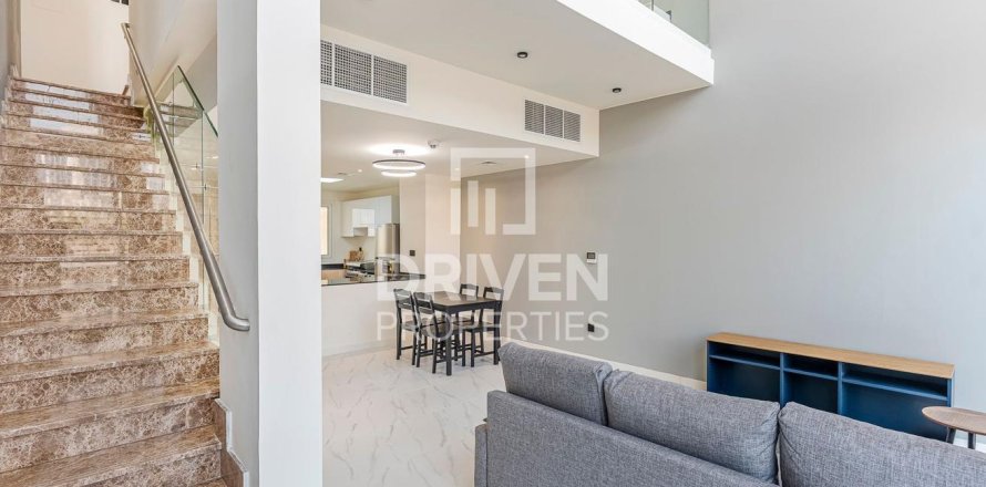 Vila di Dubai Land, UAE 2 bilik tidur, 101 meter persegi № 653996