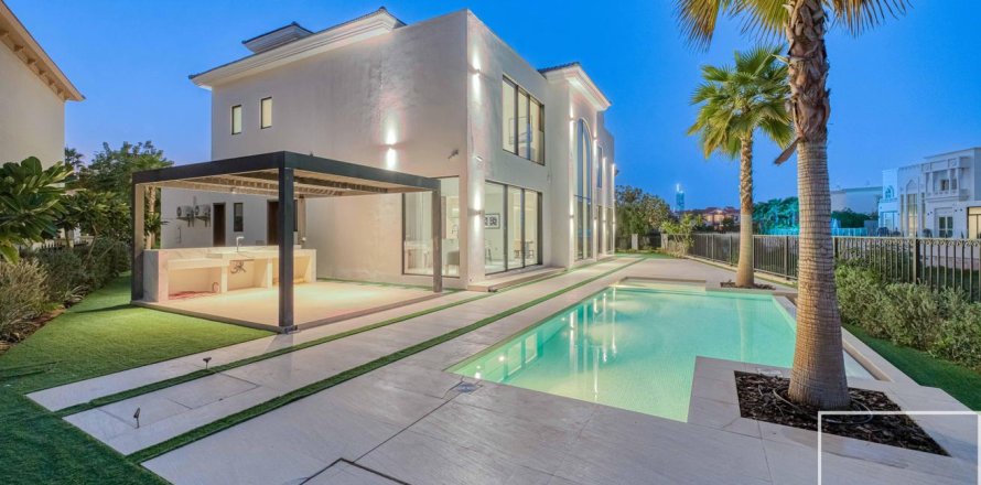 ویلا در Jumeirah Islands، Dubai ، امارات متحده عربی 5 خوابه ، 1001.96 متر مربع.  شماره 747435