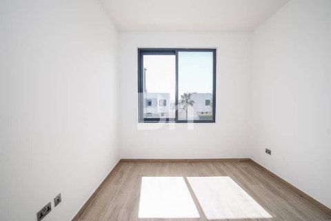 Снять в аренду таунхаус на Остров Яс, Абу-Даби, ОАЭ 3 спальни, 313м2, № 616888 - фото 9