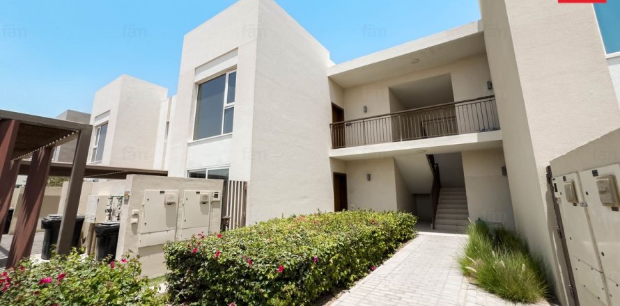 Apartment in Dubai, UAE 2 bedrooms, 156.4 sq.m. № 719961