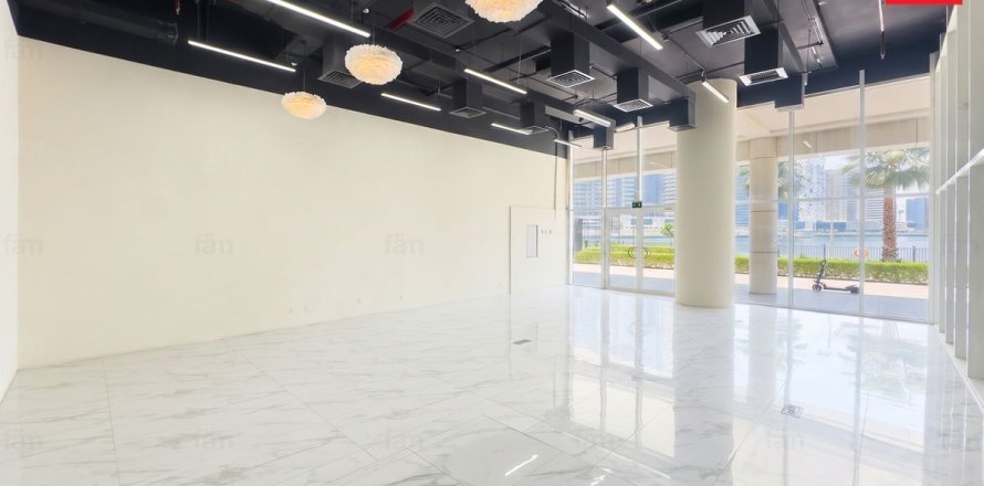 Shop i Business Bay, Dubai, UAE 76.6 kvm № 719962