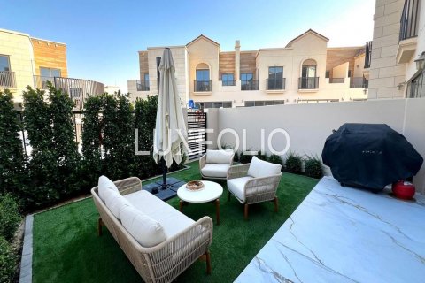 Townhouse in Jumeirah Golf Estates, Dubai, UAE 3 bedrooms, 204 sq.m. № 628331 - photo 6