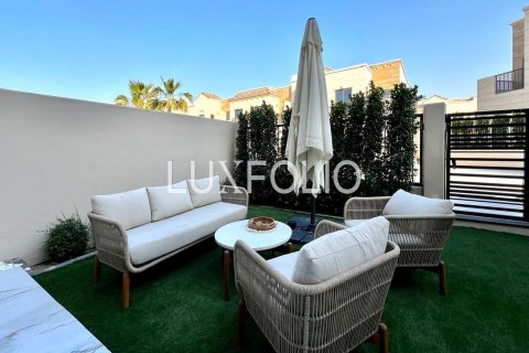Townhouse in Jumeirah Golf Estates, Dubai, UAE 3 bedrooms, 204 sq.m. № 628331 - photo 7