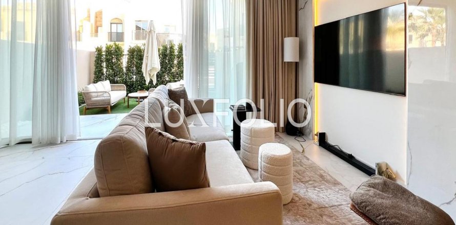 Townhouse in Jumeirah Golf Estates, Dubai, UAE 3 bedrooms, 204 sq.m. № 628331