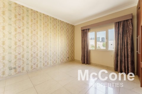 Vila v Meadows, Dubai, SAE 4 ložnice, 387.41 m² Č.: 587572 - fotografie 13