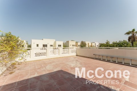 Vila v Meadows, Dubai, SAE 4 ložnice, 387.41 m² Č.: 587572 - fotografie 24