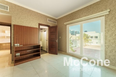 Vila v Meadows, Dubai, SAE 4 ložnice, 387.41 m² Č.: 587572 - fotografie 16